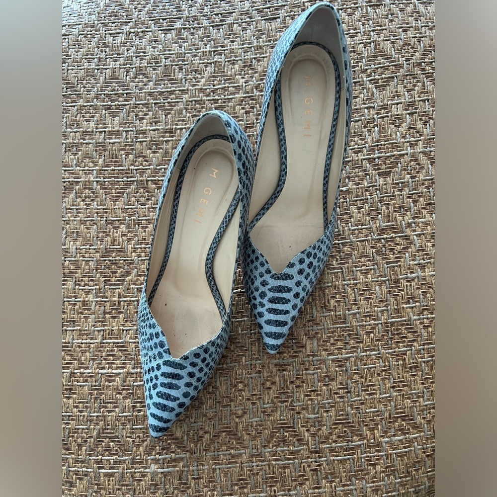 M Gemi made in Italy snakeskin heels